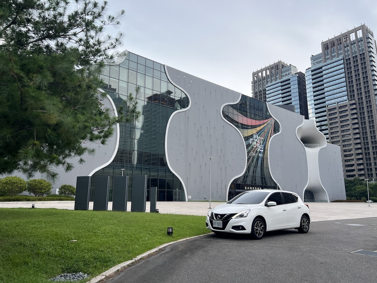 格上租車線上旅展將於11月3日強勢開跑，推出超值的日租車與Go Smart共享車票券，最高可現省13,500元